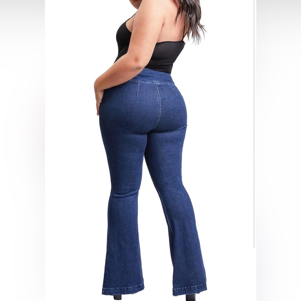 NWT YMI Womens YMI Jeans Women's Plus V-Front Pull on Flare Jeans, Size 1X